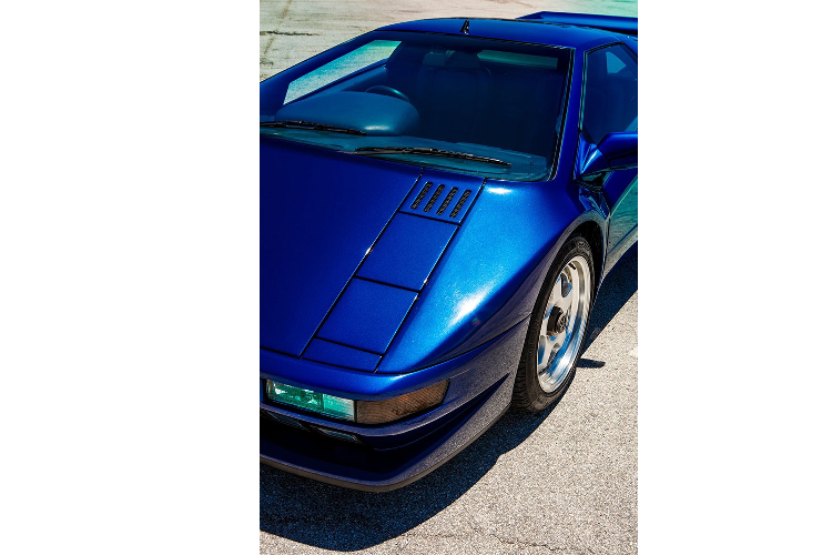 Sieu xe Cizeta V16T 