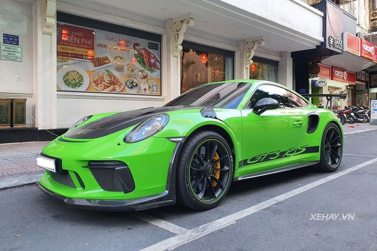 Porsche 911 GT3 RS so huu mau son gan 250 trieu o Sai Gon-Hinh-6