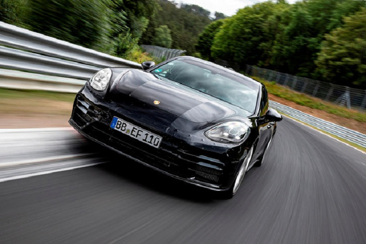 Porsche Panamera Turbo 2021 lap ky luc moi tai Nurburgring-Hinh-3