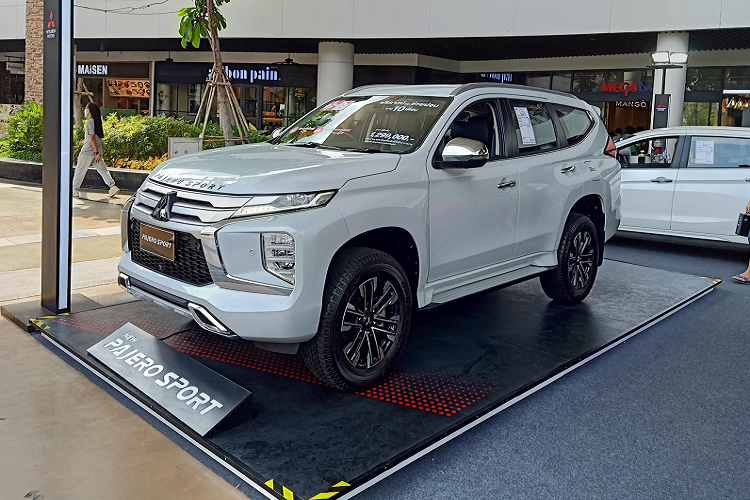 Mitsubishi Pajero Sport 2020 co gi de 