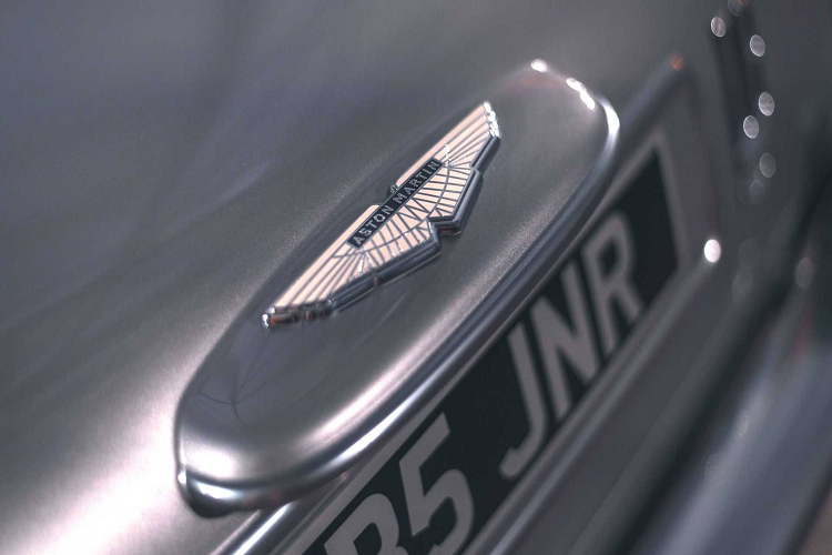Sieu xe Aston Martin DB5 Junior “thieu nhi” ban ra ca ty dong-Hinh-4