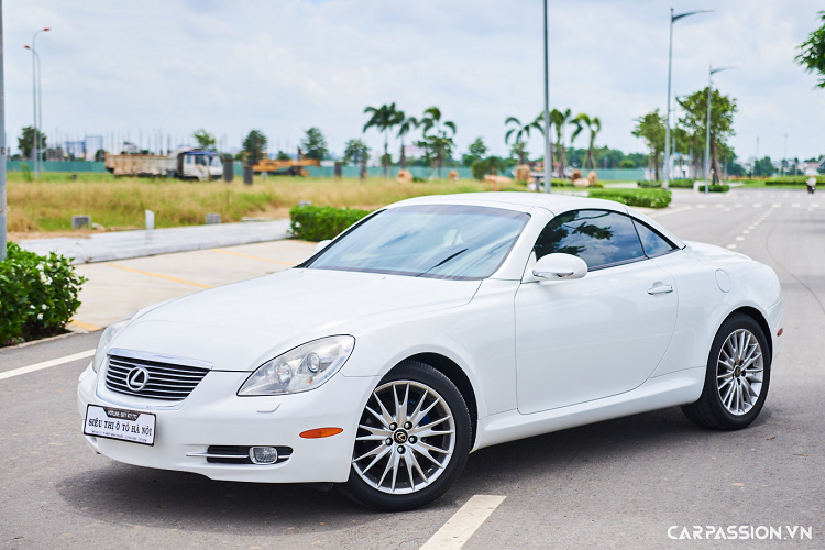 Lexus SC430 dung 12 nam, chao ban hon 1,6 ty o Sai Gon