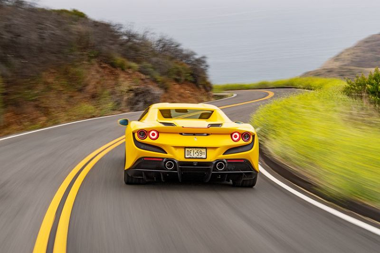 Ferrari F8 Spider moi, sieu xe mui tran yen tinh nhat-Hinh-5