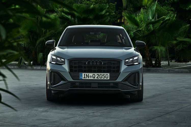 Audi Q2 2021 them ca ta cong nghe, chua toi 700 trieu dong-Hinh-2