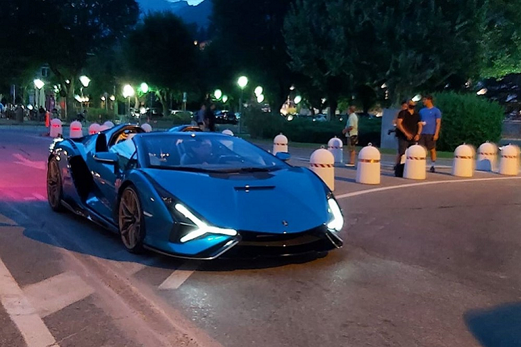 Lamborghini Sian mui tran hon 85 ty dong lan dau lan banh