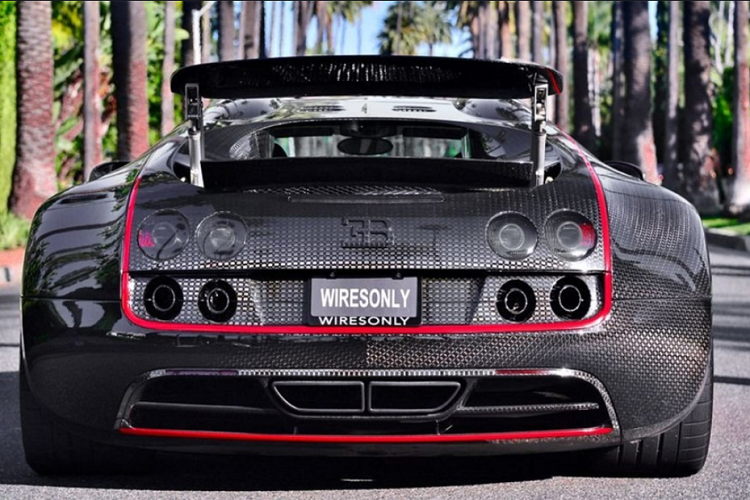 Bugatti Veyron do Mansory duoc rao ban hon 28,8 ty dong-Hinh-3