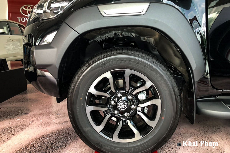 Toyota Hilux 2020 tai Viet Nam co du suc 