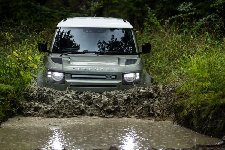 Ra mat xe sang Land Rover Defender ban tiet kiem nhien lieu-Hinh-6