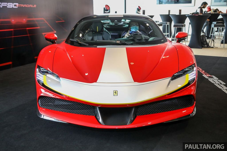 Ferrari SF90 Stradale toi Malaysia, nhieu dan choi Viet 