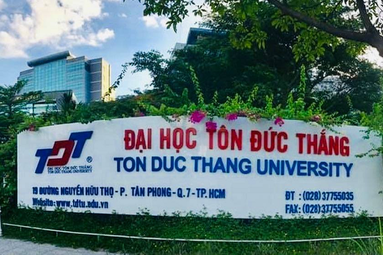 Truong DH Ton Duc Thang len tieng ve giang vien bi bat giu