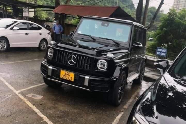 Mercedes-AMG G63 hon 11 ty chay dich vu o Lao Cai?