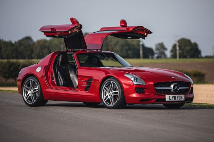 Sieu xe Mercedes-Benz SLS AMG chay 10 nam moi 11.129 km