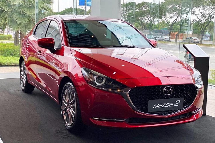 Dai ly “xa kho”, Mazda2 ban ra chi tu 459 trieu dong