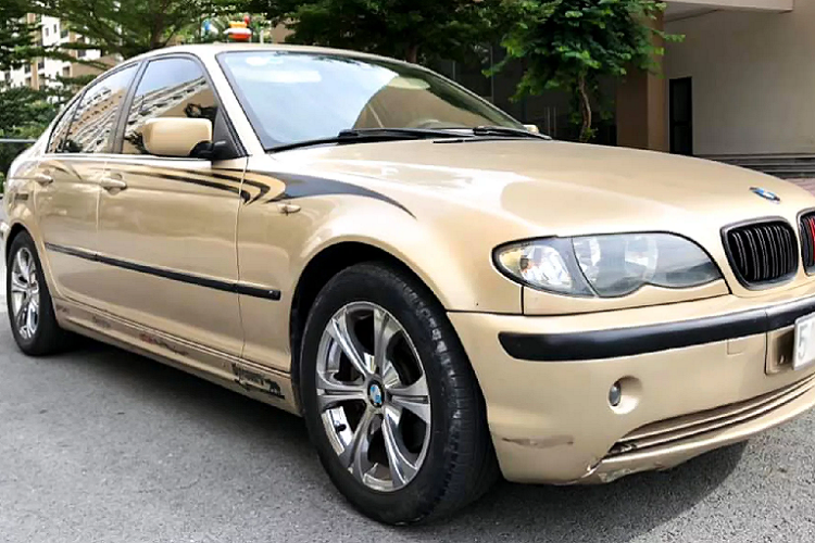 Bán xe cũ BMW 3 Series 318i E46 đời 2004 màu đỏ nhập khẩu chính hãng