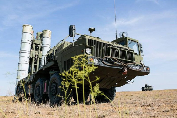 Ly do S-300PM cua Armenia de dang bi UAV nho be cua Azerbaijan tieu diet-Hinh-15