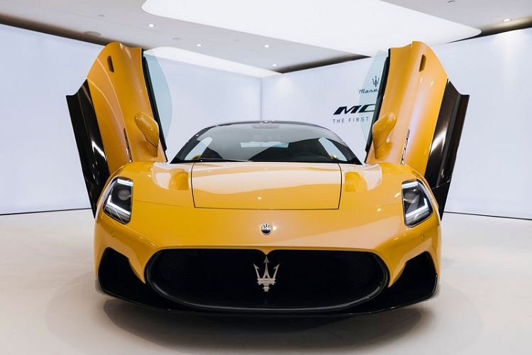 Maserati MC20 2021 vua cong bo 7,1 ty dong da “chay hang”-Hinh-7