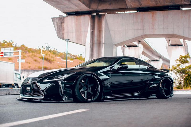 Lexus LC500 gay soc voi goi do Liberty Walk “let dat”-Hinh-2