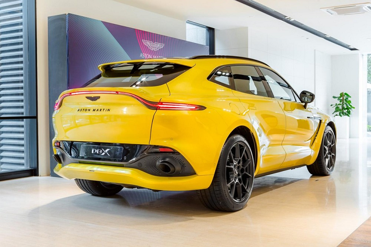 Aston Martin DBX chi 5,4 ty tai Malaysia, Dan choi Viet 