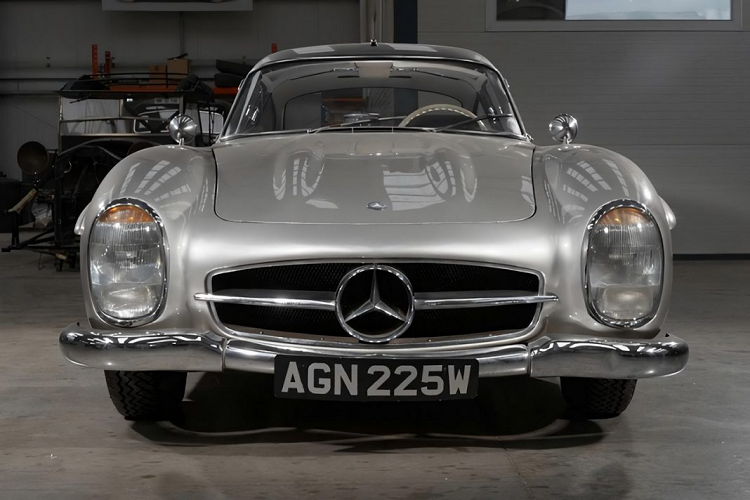 Chiem nguong “huyen thoai” Mercedes 300SL Gullwing cuc doc, dep-Hinh-2