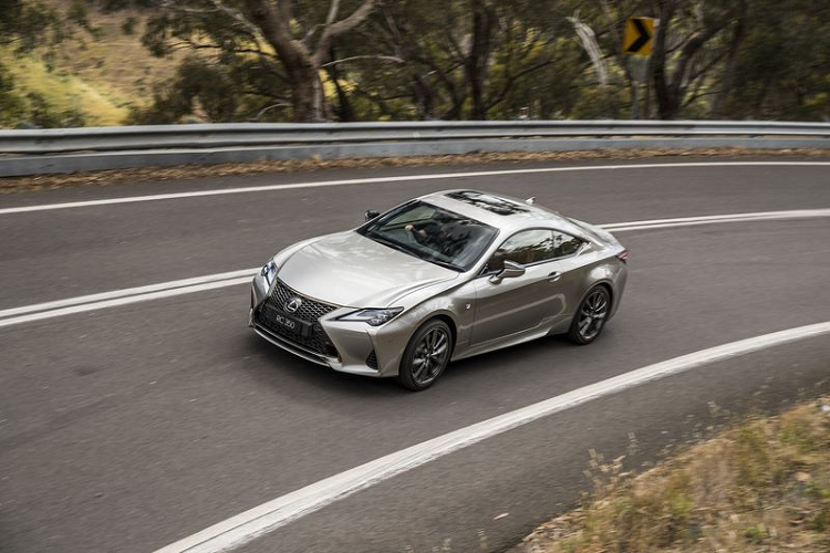 Lexus RC 2021 manh va sang chanh hon, tu 1,1 ty dong-Hinh-7