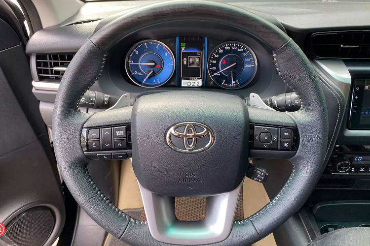 Toyota Fortuner 2021 dau tien len san xe cu, thet toi 1,13 ty-Hinh-5