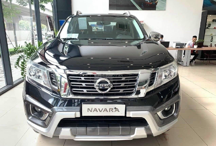 Nissan Navara tai dai ly giam den 50 trieu dong-Hinh-3