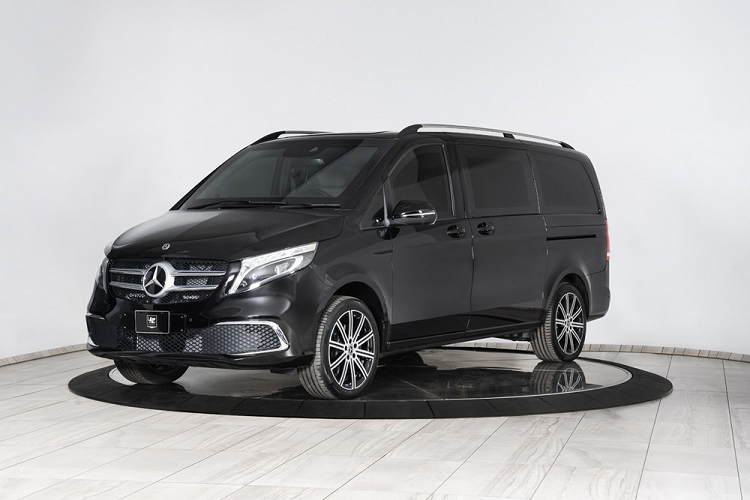 MPV hang sang Mercedes-Benz V-Class, boc giap chong ca luu dan