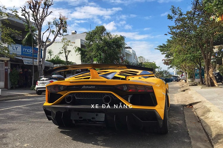 Ngam Aventador SVJ va McLaren 720S Spider hon 70 ty tai Da thanh-Hinh-11