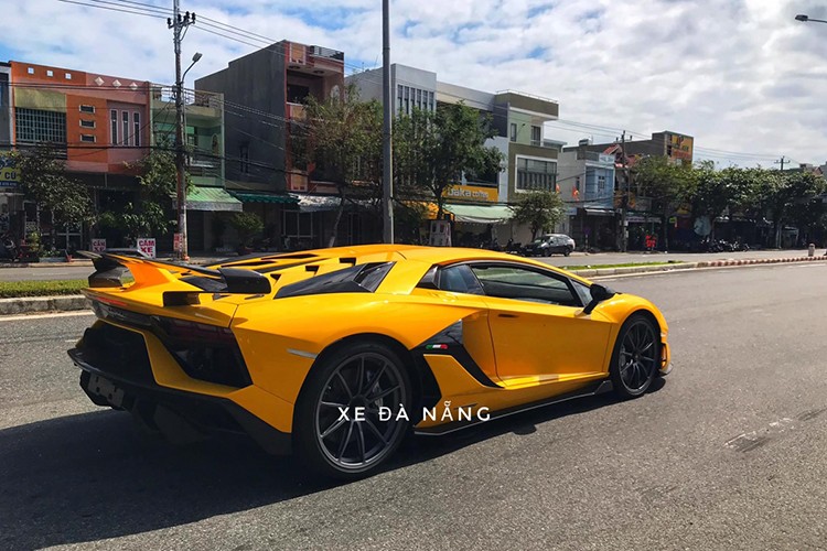 Ngam Aventador SVJ va McLaren 720S Spider hon 70 ty tai Da thanh-Hinh-5