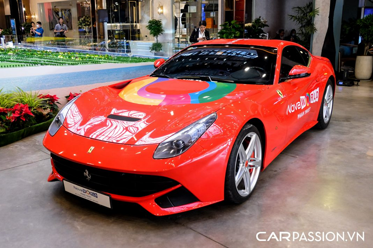 “Sieu ngua” Ferrari F12 Berlinetta hon 20 ty do ruc tai Sai Gon-Hinh-2