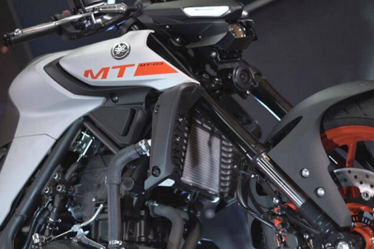 Yamaha MT-03 2021 tu 121 trieu dong tai Thai Lan, sap ve Viet Nam?-Hinh-2