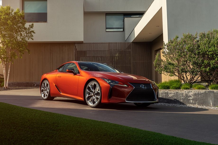 Lexus LC 500 chinh hang sap ve Viet Nam, tren 10 ty dong?