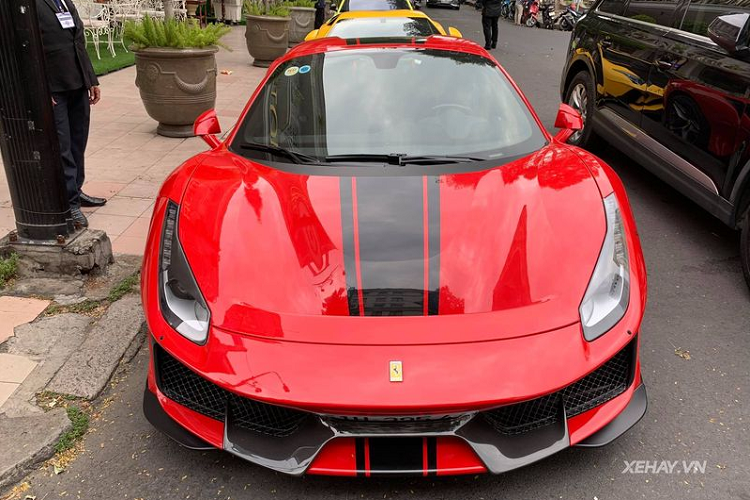 Ferrari 488 Pista Spider khoang hon 30 ty lan banh tai Sai Gon-Hinh-5