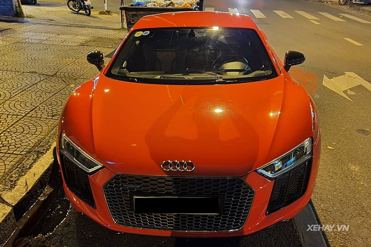 Sieu xe Audi R8 V10 Plus “tai xuat” cung chu nhan tai Sai Gon-Hinh-3