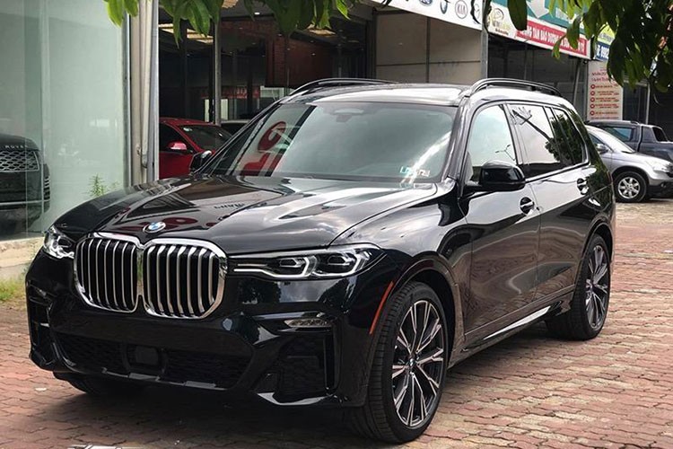 BMW X7 M Sport chinh hang ve Viet Nam re toi 1 ty dong-Hinh-8