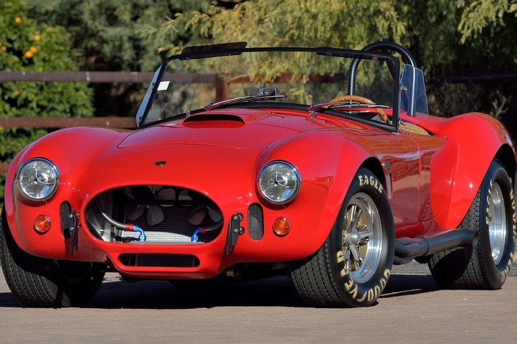 Dau gia Shelby 427 Cobra dac biet cua tai tu 