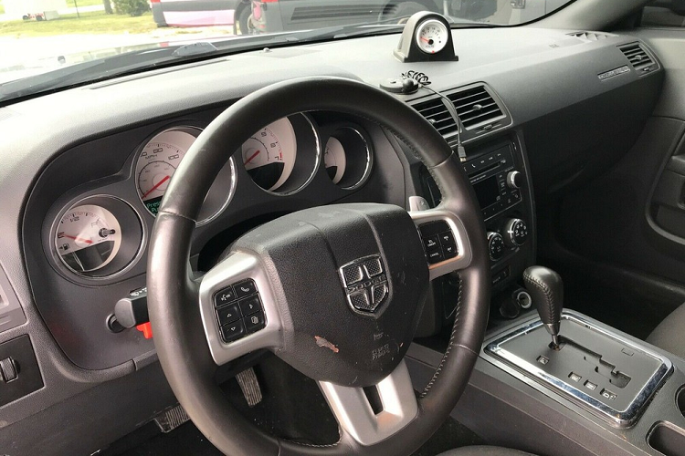 Dodge Challenger 2013 Limo 