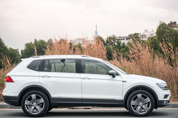 Volkswagen Viet Nam ra mat Tiguan 2021 tu 1,699 ty dong-Hinh-11