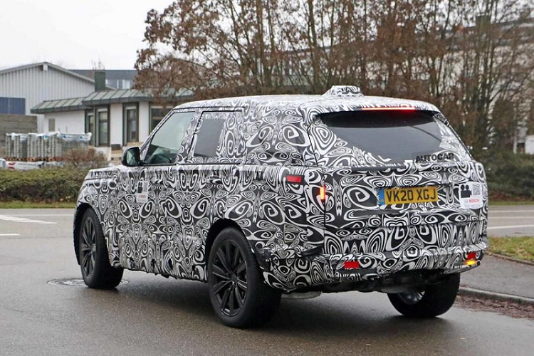 Range Rover 2022 lo dien noi that voi man hinh 