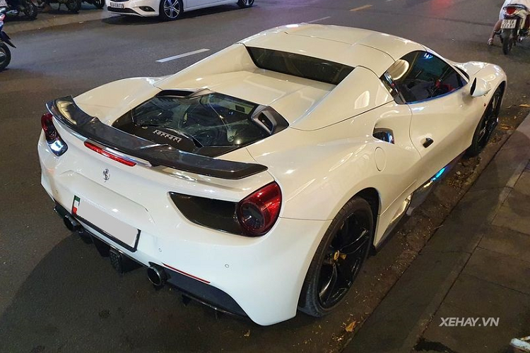 Cham mat Ferrari 488 Spider Novitec Rosso hon 19 ty tai Sai Gon-Hinh-6