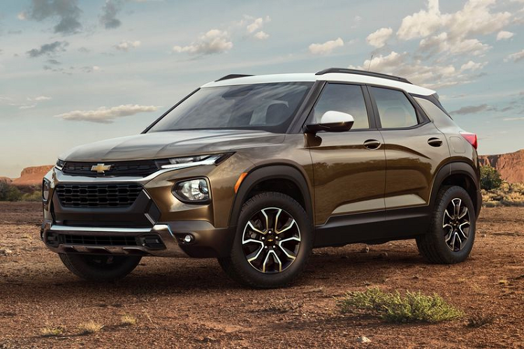 Chevrolet Trailblazer 2021 tu 461 trieu dong 