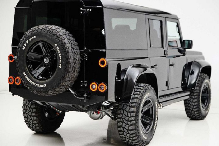 Land Rover Defender manh me va day suc hut nho Ares Designs-Hinh-4