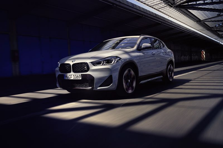 BMW X2 M Mesh Edition 2021 khoi diem tu 34.510 bang Anh