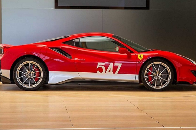 Ferrari Tailor Made tao ra chiec 488 Pista ca nhan hoa 