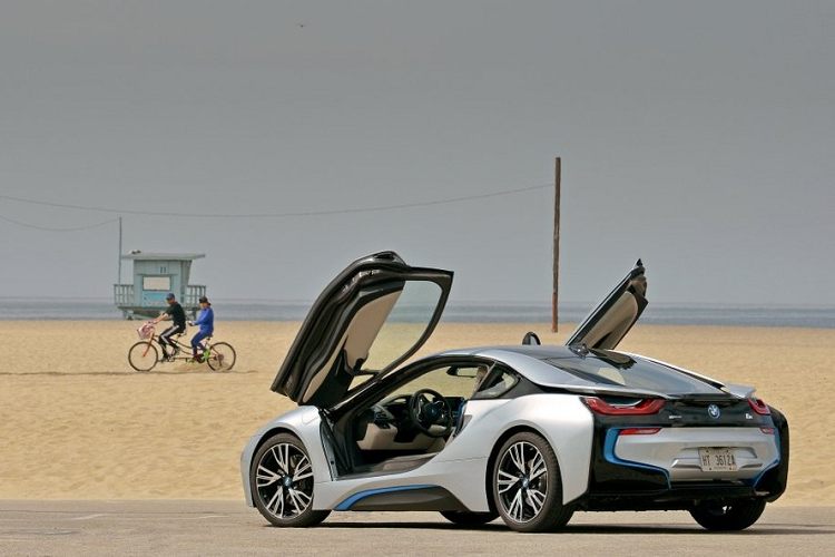 Sieu xe BMW i8 ton kho ban chay hon ca Honda NSX-Hinh-3