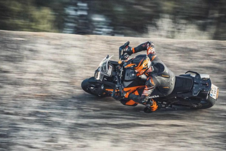 KTM 1290 Super Adventure S 2021 so huu cong nghe rada vuot troi-Hinh-6