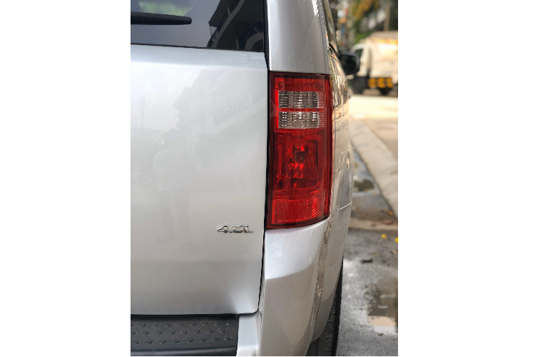 “Cua la” Dodge Grand Caravan 7 cho, chi 685 trieu o Sai Gon-Hinh-2