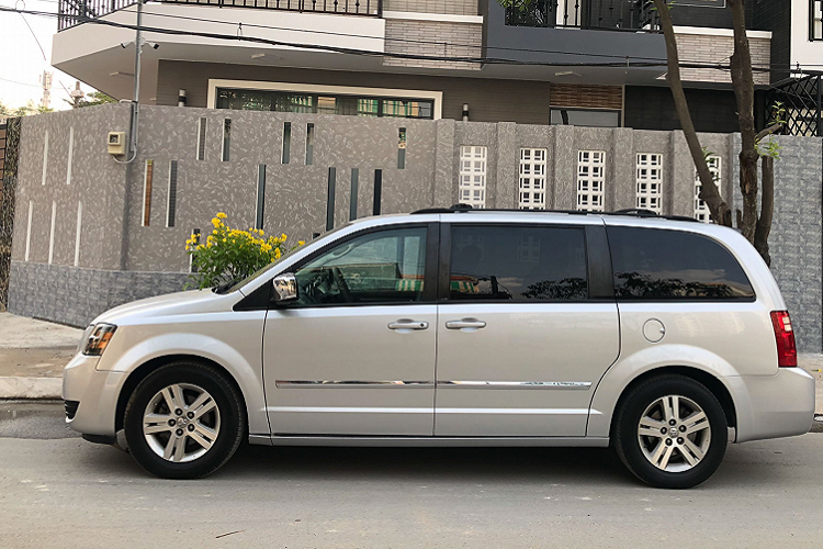 “Cua la” Dodge Grand Caravan 7 cho, chi 685 trieu o Sai Gon-Hinh-9