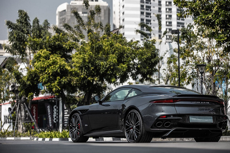 Ra mat Aston Martin DBS Superleggera hon 23 ty dong tai Thai Lan-Hinh-10