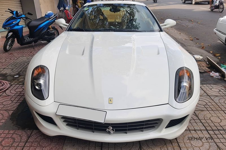Nhin lai Ferrari 599 GTB Fiorano cua Dai gia Dang Le Nguyen Vu-Hinh-6
